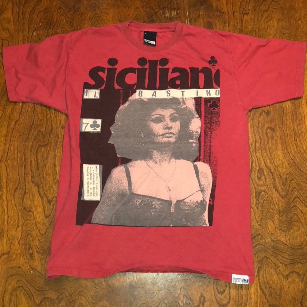 men's *Vintage* FIFTV 24SF t-shirt size small